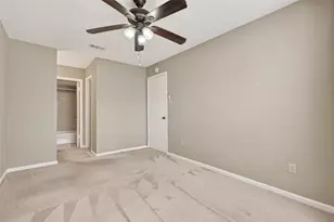 13884 Hollowgreen Dr, Houston, TX 77082 - Photo 32