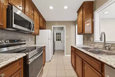 13884 Hollowgreen Drive, Houston, TX 77082 - Photo 22