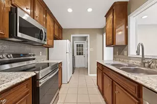 13884 Hollowgreen Dr, Houston, TX 77082 - Photo 22