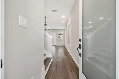 8451 Berry Brush Lane, Houston, TX 77022 - Photo 2