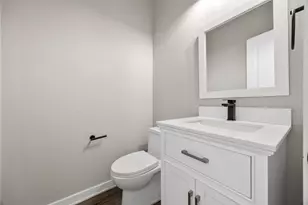 8451 Berry Brush Ln, Houston, TX 77022 - Photo 10