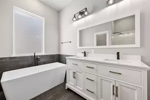 8451 Berry Brush Ln, Houston, TX 77022 - Photo 20