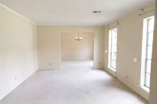 10111 Kerrwood Ln, Houston, TX 77080 - Photo 4