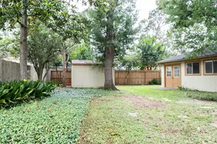 10111 Kerrwood Ln, Houston, TX 77080 - Photo 46