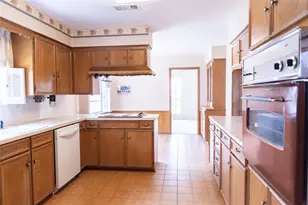 10111 Kerrwood Ln, Houston, TX 77080 - Photo 10
