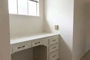 10111 Kerrwood Ln, Houston, TX 77080 - Photo 34