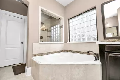 14811 Diane Manor Lane, Humble, TX 77396 - Photo 28