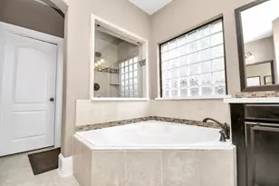 14811 Diane Manor Ln, Humble, TX 77396 - Photo 28