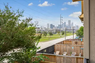 210 Grove St, Houston, TX 77020 - Photo 22