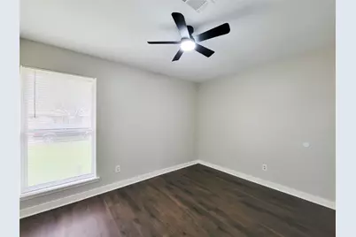 6439 Oaknut Drive, Houston, TX 77088 - Photo 10