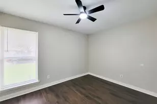 6439 Oaknut Dr, Houston, TX 77088 - Photo 10