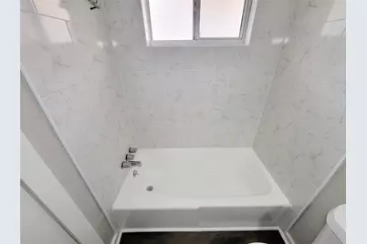 6439 Oaknut Drive, Houston, TX 77088 - Photo 18