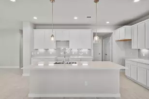 37 Shining Pt Dr, Waller, TX 77484 - Photo 2