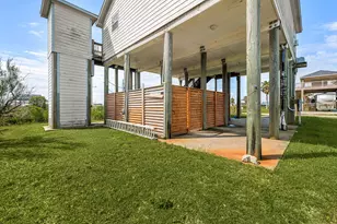 1018 Dolphin Rd, Gilchrist, TX 77617 - Photo 18