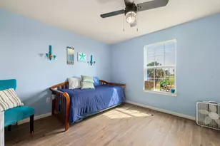 1018 Dolphin Rd, Gilchrist, TX 77617 - Photo 12
