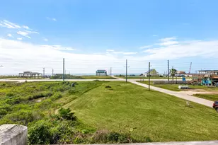 1018 Dolphin Rd, Gilchrist, TX 77617 - Photo 22