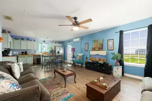 1018 Dolphin Rd, Gilchrist, TX 77617 - Photo 6