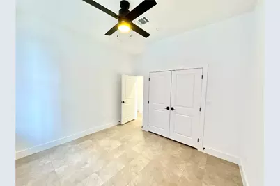 2102 Mechanic Street #301, Galveston, TX 77550 - Photo 10