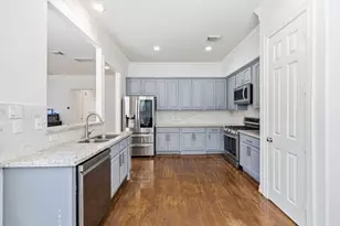 3207 Holly Shores Dr, Houston, TX 77042 - Photo 14