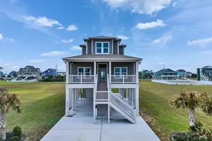 18809 Warrior Rd, Galveston, TX 77554 - Photo 2