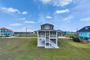 18809 Warrior Rd, Galveston, TX 77554 - Photo 4