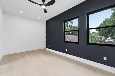519 W 30th Street, Houston, TX 77018 - Photo 28
