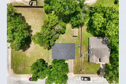 803 W First Street, Brenham, TX 77833 - Photo 30