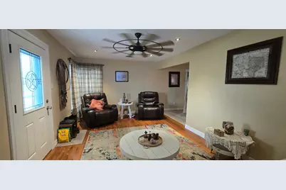 1206 Nelson Street, Yoakum, TX 77995 - Photo 14