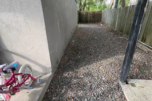 515 E Fm-517, Dickinson, TX 77539 - Photo 8