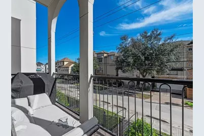 2605 Maxroy Street, Houston, TX 77007 - Photo 2