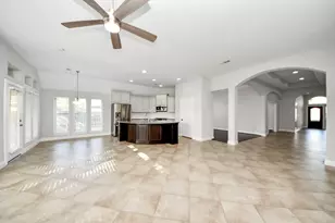 13202 Lone Creek Ln, Pearland, TX 77584 - Photo 4