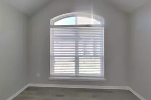 6834 Oaken Gate Way, Humble, TX 77338 - Photo 4