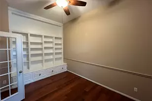 30 S Rambling Ridge Pl, Conroe, TX 77385 - Photo 6