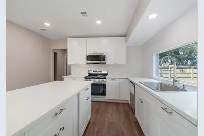 1200 Adams Street, Baytown, TX 77520 - Photo 4