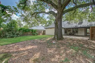 18006 Bambridge Dr, Houston, TX 77090 - Photo 40