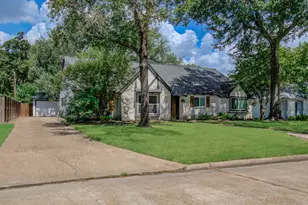 18006 Bambridge Dr, Houston, TX 77090 - Photo 4