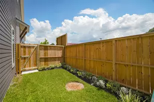 864 Paul Quinn St, Houston, TX 77091 - Photo 36