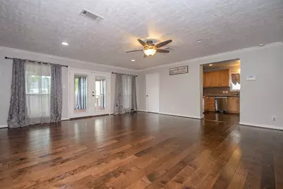 3328 Southmore Boulevard, Houston, TX 77004 - Photo 10