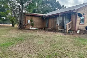 1070 Co Rd 1620, Crockett, TX 75835 - Photo 10