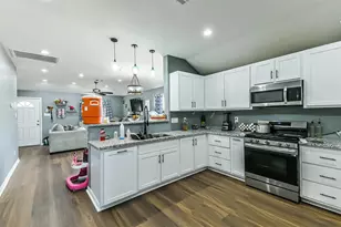 165 Rd 5215, Cleveland, TX 77327 - Photo 10