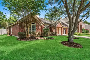 3129 Red Maple Dr, Friendswood, TX 77546 - Photo 32
