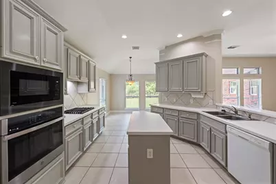 3129 Red Maple Drive, Friendswood, TX 77546 - Photo 10