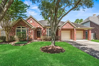 3129 Red Maple Drive, Friendswood, TX 77546 - Photo 1