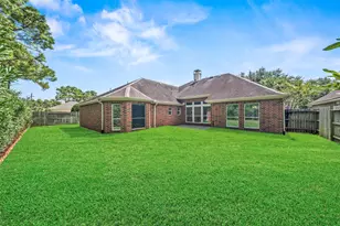 3129 Red Maple Dr, Friendswood, TX 77546 - Photo 36