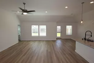 213 Draper Shadows Dr, Willis, TX 77378 - Photo 20