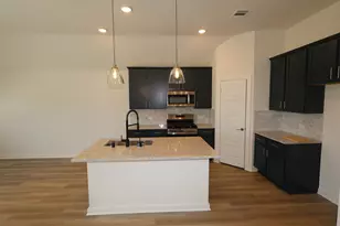 213 Draper Shadows Dr, Willis, TX 77378 - Photo 18