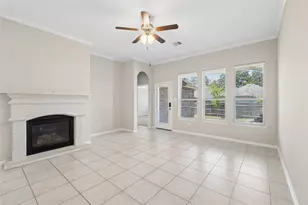 2357 Old Stone Dr, Conroe, TX 77304 - Photo 10