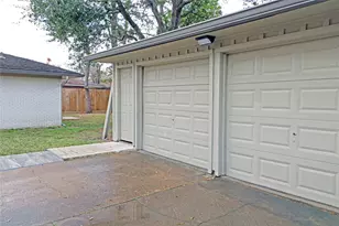 5527 Valkeith Dr, Houston, TX 77096 - Photo 28