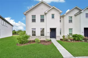 2203 Seven Oaks Blvd, Tomball, TX 77375 - Photo 2