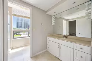 5110 San Felipe St, Houston, TX 77056 - Photo 10